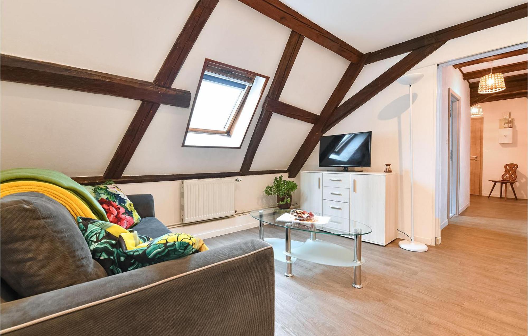 Stunning Apartment In Rouffach With Wifi Buitenkant foto